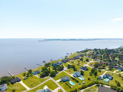 111 Belle View Currituck NC 27929