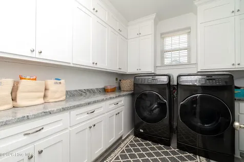 111 Belle View Currituck NC 27929