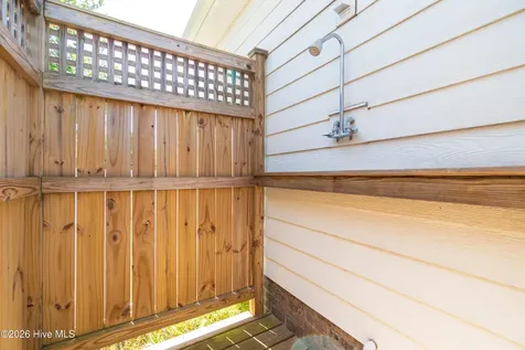 111 Belle View Currituck NC 27929