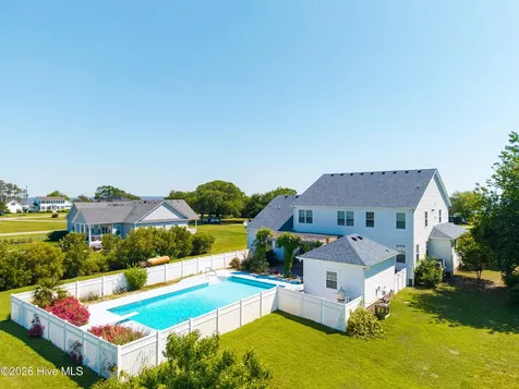111 Belle View Currituck NC 27929