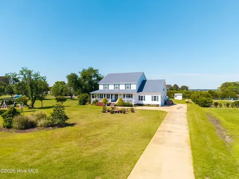 111 Belle View Currituck NC 27929