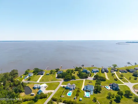 111 Belle View Currituck NC 27929