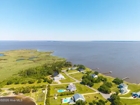 111 Belle View Currituck NC 27929