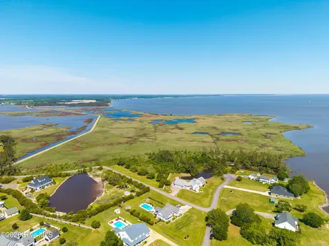 111 Belle View Currituck NC 27929
