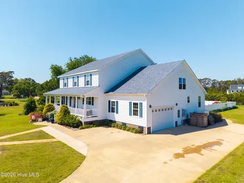 111 Belle View Currituck NC 27929
