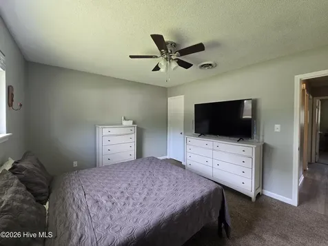 504 Dennis Road Jacksonville NC 28546