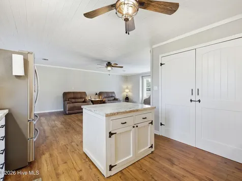 534 Waters Road Jacksonville NC 28546