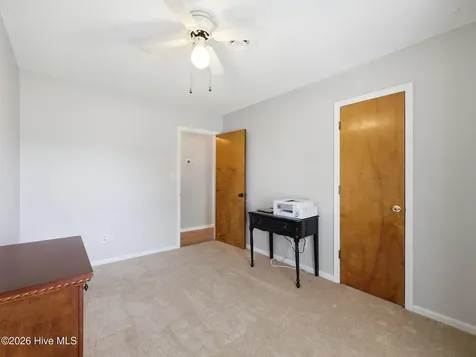 534 Waters Road Jacksonville NC 28546