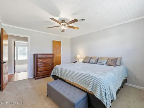 534 Waters Road Jacksonville NC 28546