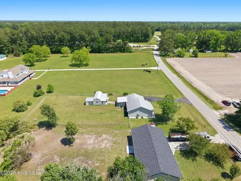 534 Waters Road Jacksonville NC 28546