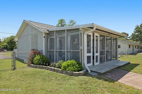 534 Waters Road Jacksonville NC 28546