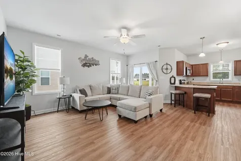 209 Shallowbag Bay Lane Jacksonville NC 28546