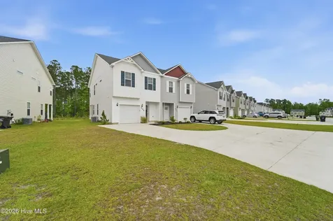 209 Shallowbag Bay Lane Jacksonville NC 28546