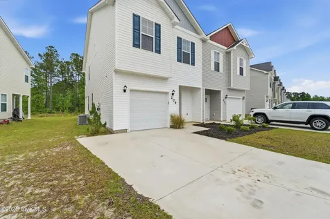 209 Shallowbag Bay Lane Jacksonville NC 28546
