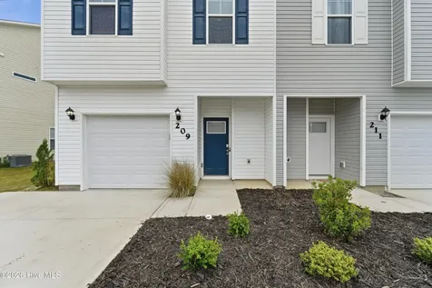209 Shallowbag Bay Lane Jacksonville NC 28546