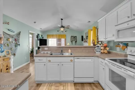 4286 River Birch Drive Southport NC 28461
