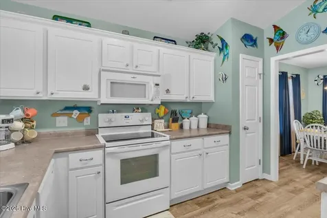 4286 River Birch Drive Southport NC 28461