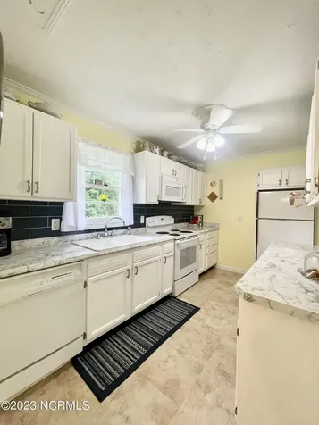 322 Forest Grove Avenue Jacksonville NC 28540