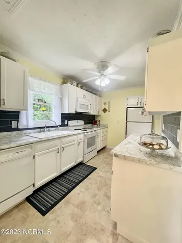 322 Forest Grove Avenue Jacksonville NC 28540