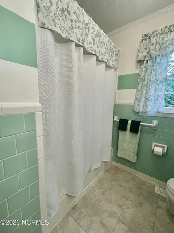 322 Forest Grove Avenue Jacksonville NC 28540