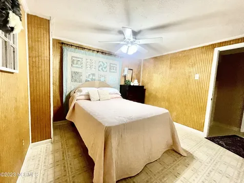 322 Forest Grove Avenue Jacksonville NC 28540