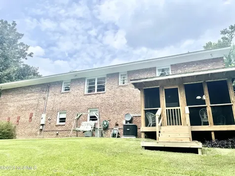 322 Forest Grove Avenue Jacksonville NC 28540