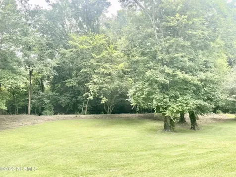 322 Forest Grove Avenue Jacksonville NC 28540