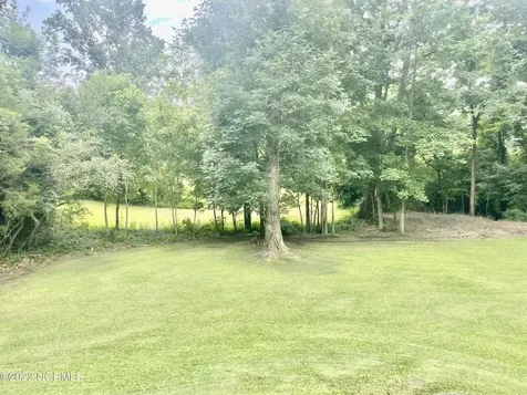 322 Forest Grove Avenue Jacksonville NC 28540