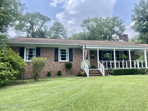 322 Forest Grove Avenue Jacksonville NC 28540
