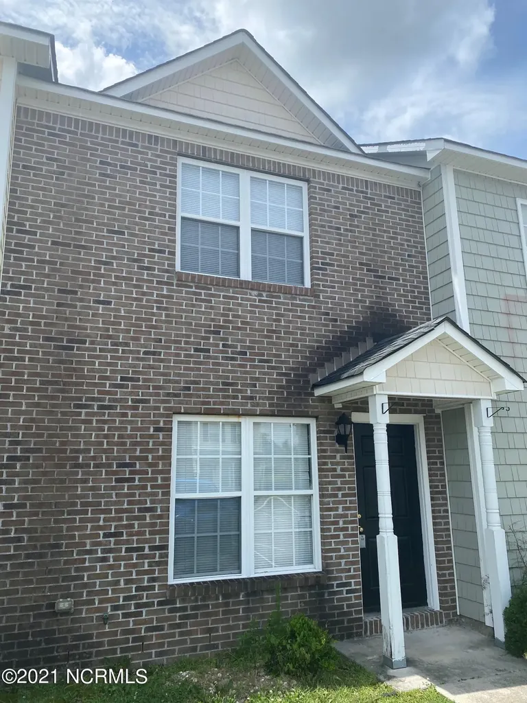 307 Bridgewood Drive Jacksonville NC 28546