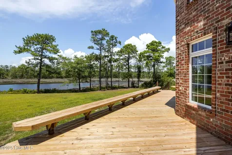 421 Old Swansboro Road Newport NC 28570