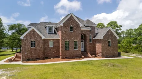 421 Old Swansboro Road Newport NC 28570