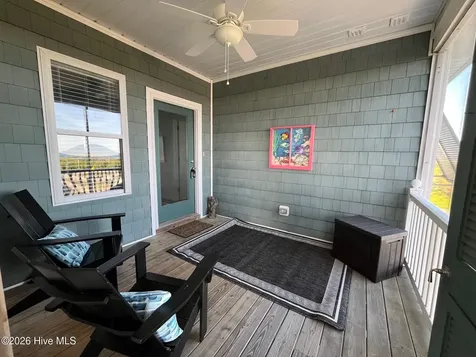 112 Oakleaf Drive Pine Knoll Shores NC 28512