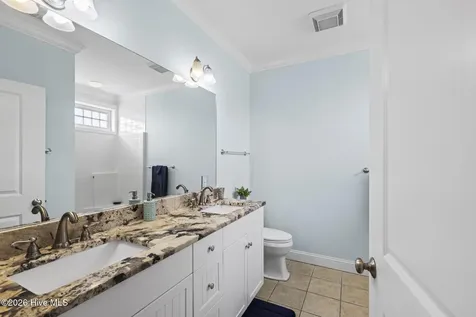 112 Oakleaf Drive Pine Knoll Shores NC 28512