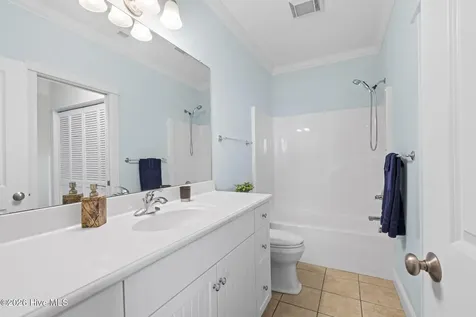 112 Oakleaf Drive Pine Knoll Shores NC 28512
