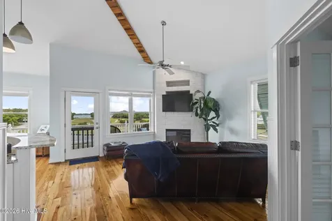 112 Oakleaf Drive Pine Knoll Shores NC 28512