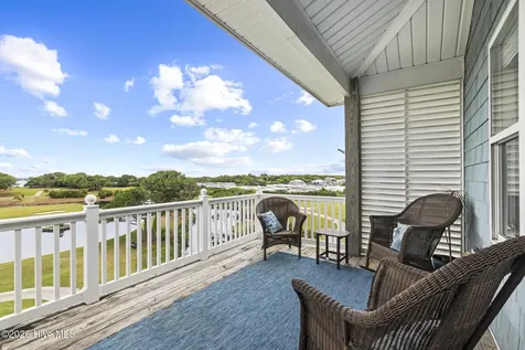 112 Oakleaf Drive Pine Knoll Shores NC 28512