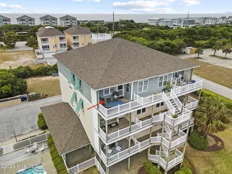 112 Oakleaf Drive Pine Knoll Shores NC 28512