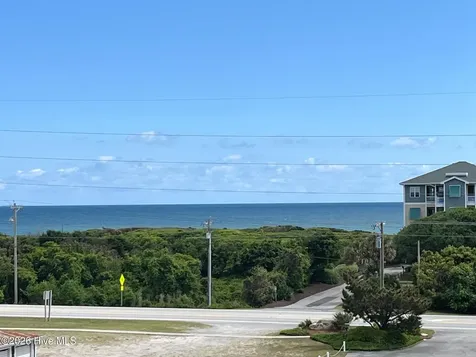 112 Oakleaf Drive Pine Knoll Shores NC 28512