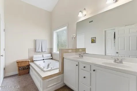 206 Heartwood Drive Hampstead NC 28443