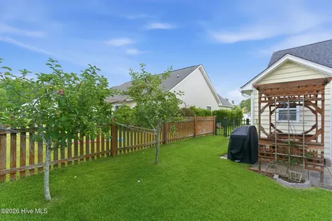 206 Heartwood Drive Hampstead NC 28443
