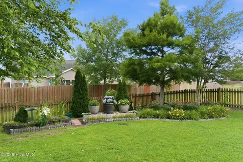 206 Heartwood Drive Hampstead NC 28443
