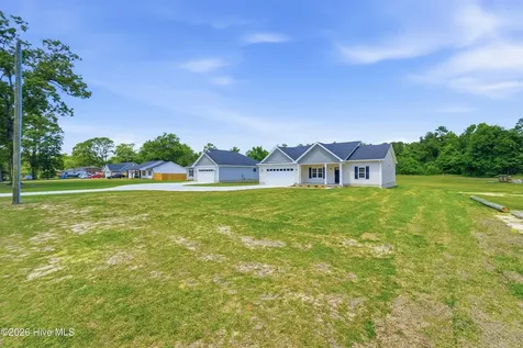 1988 Catherine Lake Road Richlands NC 28574