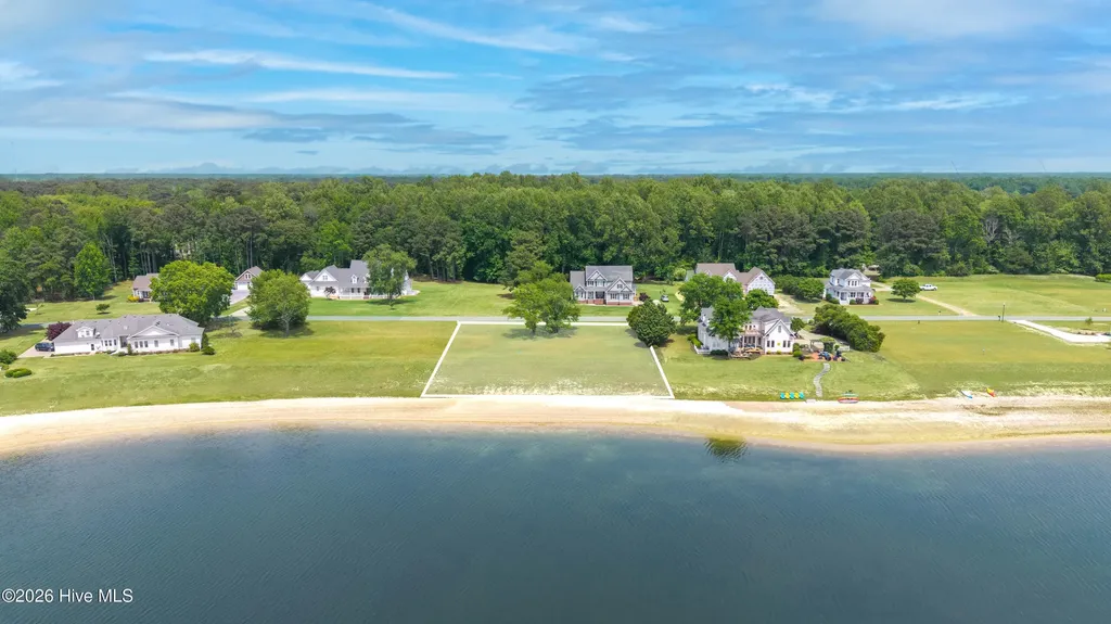 345 Schooner Landing Drive Edenton NC 27932