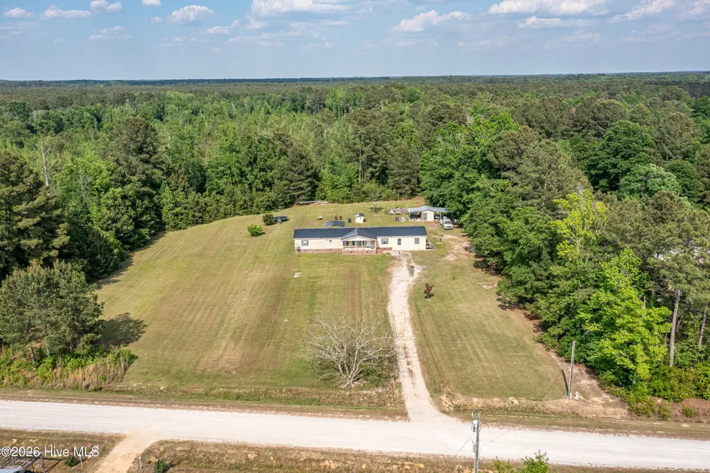 134 Gowens Road Bladenboro NC 28320