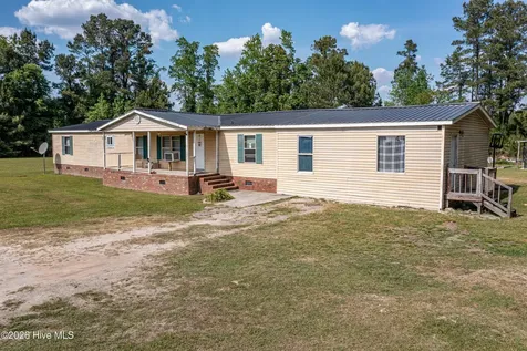 134 Gowens Road Bladenboro NC 28320