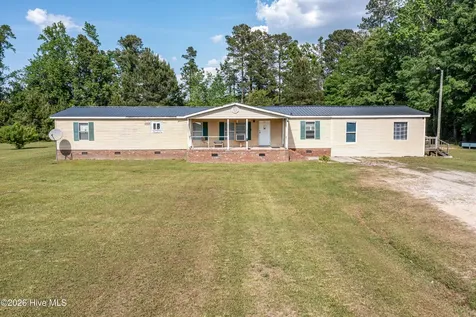 134 Gowens Road Bladenboro NC 28320