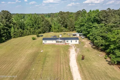 134 Gowens Road Bladenboro NC 28320
