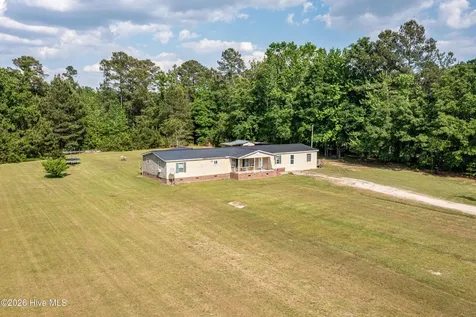 134 Gowens Road Bladenboro NC 28320