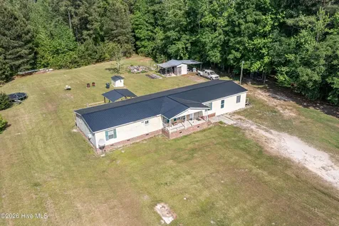 134 Gowens Road Bladenboro NC 28320